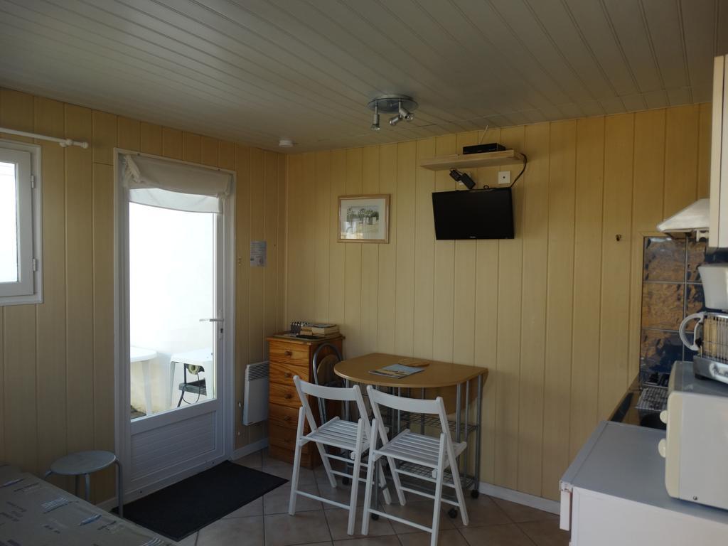 Residence Fleur Des Pins - Gites & Chambres D'Hotes Saint-Georges-d'Oleron Exterior foto